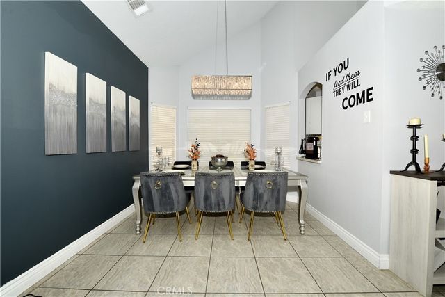 18465 Tarpon Lane, Victorville, CA 92395