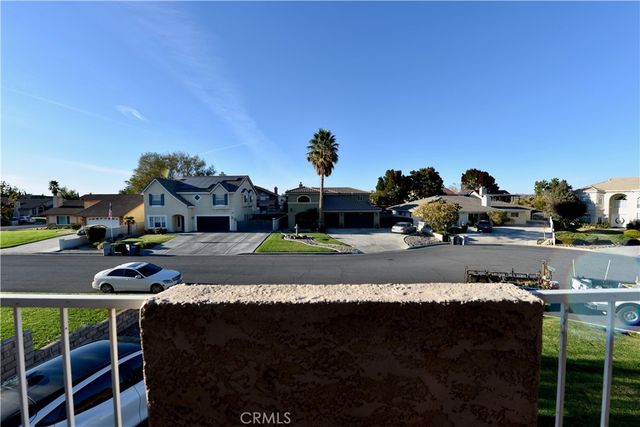 18465 Tarpon Lane, Victorville, CA 92395