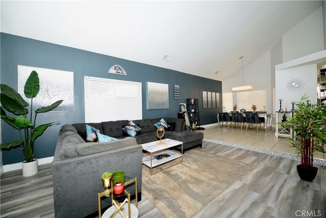 18465 Tarpon Lane, Victorville, CA 92395