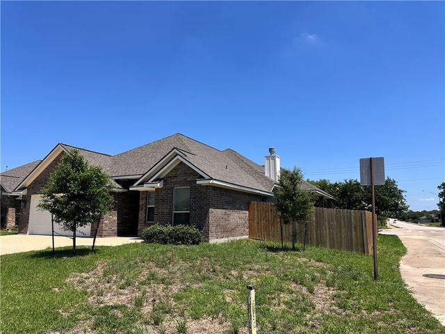 900 Dove Chase Lane, College Station, TX 77845