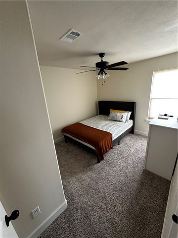 900 Dove Chase Lane, College Station, TX 77845