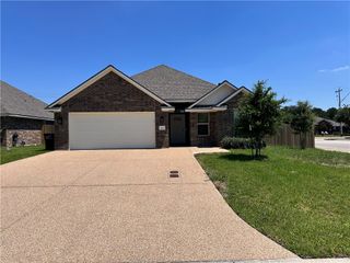 900 Dove Chase Lane, College Station, TX 77845