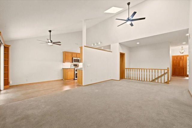 1006 ARBOR RIDGE Circle, Council Bluffs, IA 51503