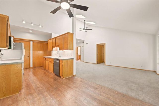 1006 ARBOR RIDGE Circle, Council Bluffs, IA 51503