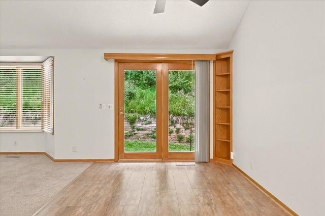 1006 ARBOR RIDGE Circle, Council Bluffs, IA 51503