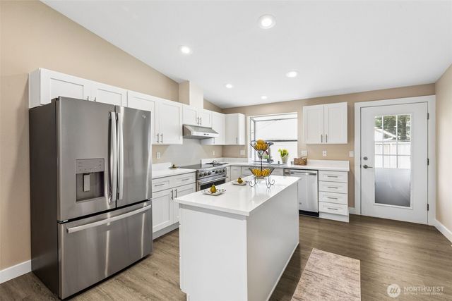 3323 240th Court E, Spanaway, WA 98387