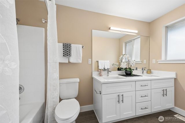 3323 240th Court E, Spanaway, WA 98387