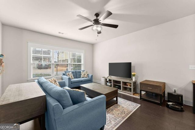 187 Panther Point Lane, Lawrenceville, GA 30046