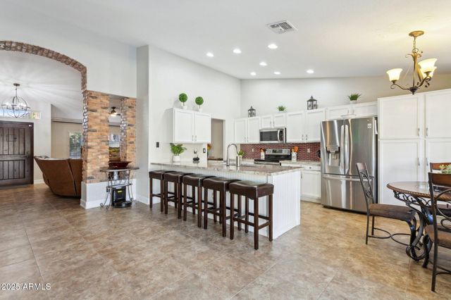 4740 E VILLA MARIA Drive, Phoenix, AZ 85032