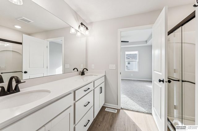 2167 N Aaron Way, Fremont, NE 68025