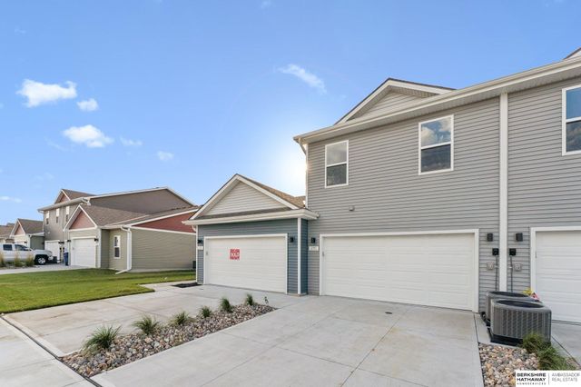 2167 N Aaron Way, Fremont, NE 68025