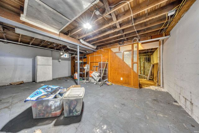 1913 Hicks Drive, Evansville, IN 47714