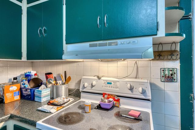 1913 Hicks Drive, Evansville, IN 47714