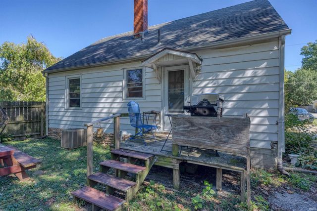 1913 Hicks Drive, Evansville, IN 47714
