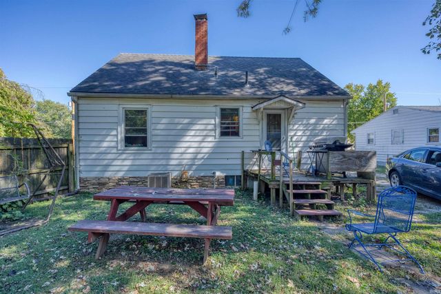 1913 Hicks Drive, Evansville, IN 47714