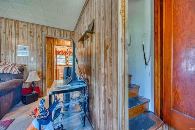 1913 Hicks Drive, Evansville, IN 47714