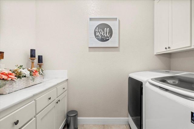 1725 Stonum Rd, Modesto, CA 95351