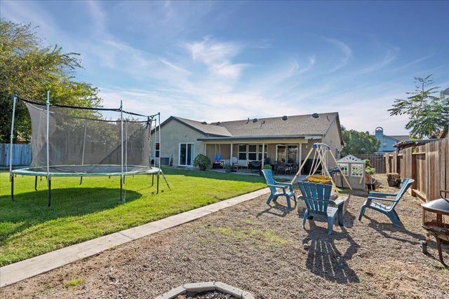 1725 Stonum Rd, Modesto, CA 95351