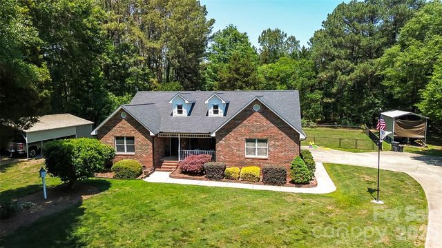1240 Petes Road, Lincolnton, NC 28092
