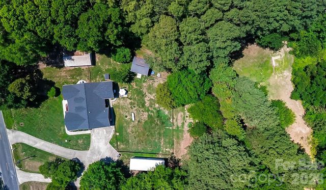 1240 Petes Road, Lincolnton, NC 28092