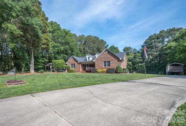 1240 Petes Road, Lincolnton, NC 28092