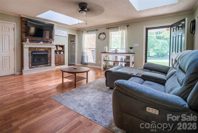 1240 Petes Road, Lincolnton, NC 28092