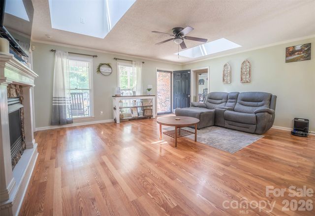 1240 Petes Road, Lincolnton, NC 28092