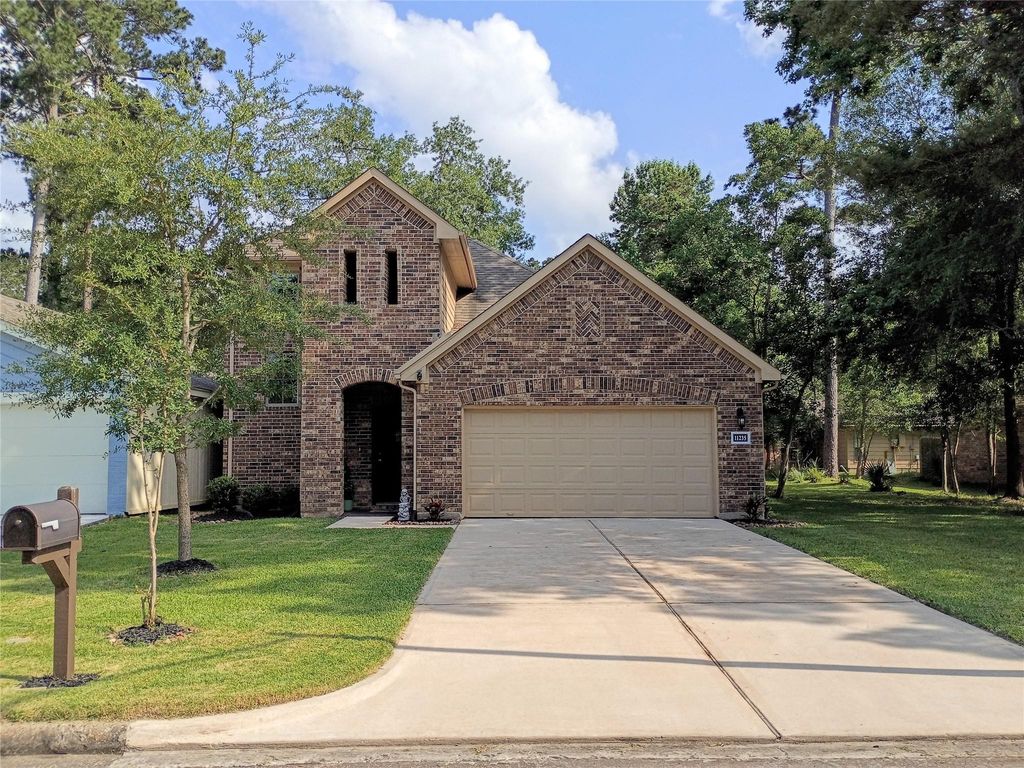 11235 Glenforest Drive, Montgomery, TX 77356
