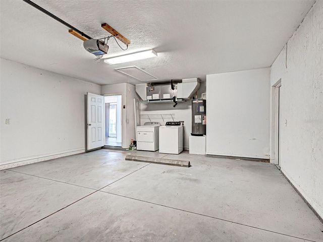 2266 RAYWOOD AVENUE, North Port, FL 34286