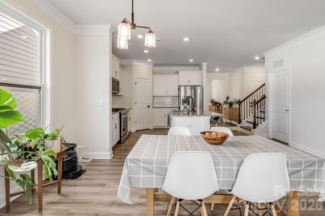 574 Fox Cove Road, Hendersonville, NC 28792