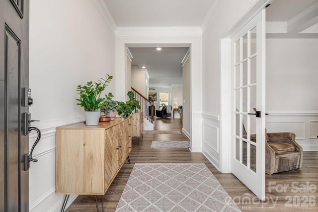 574 Fox Cove Road, Hendersonville, NC 28792