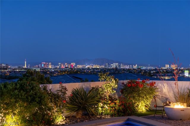 10118 Copper Edge Road, Las Vegas, NV 89148