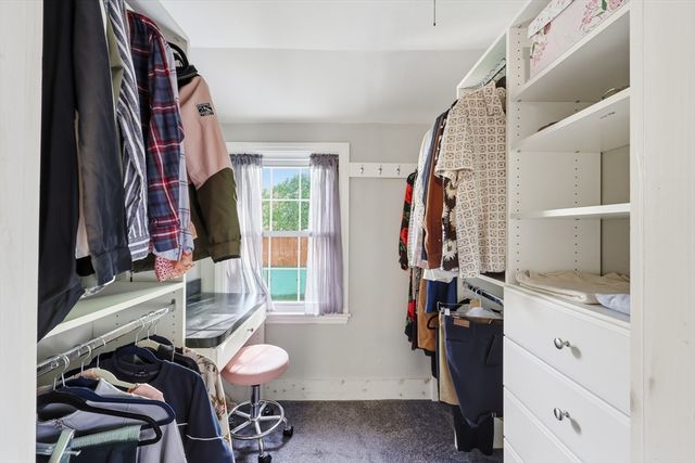 145 Chalmers St, Springfield, MA 01118