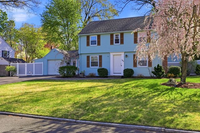 145 Chalmers St, Springfield, MA 01118
