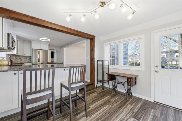 145 Chalmers St, Springfield, MA 01118