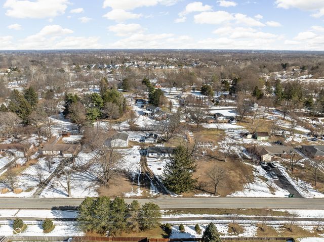 1444 N Mill Creek Road, Noblesville, IN 46062