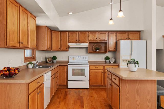 574 Spencer Drive, Evansville, WI 53536