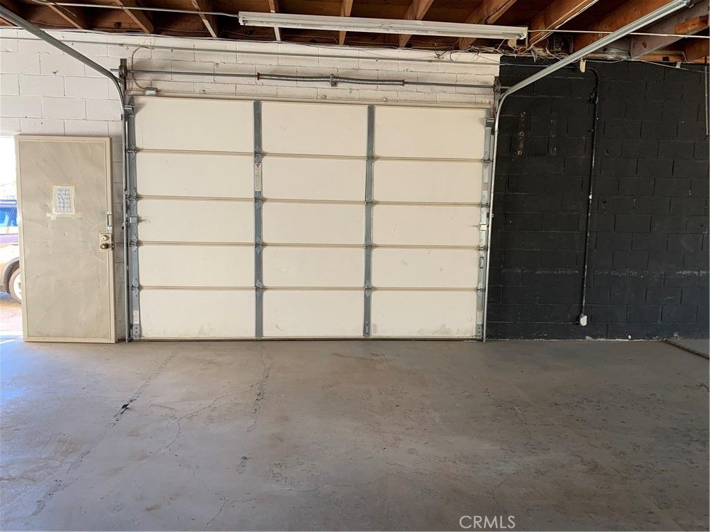 Image 8 of property listing at 15369 7th Street, Victorville, CA 92395