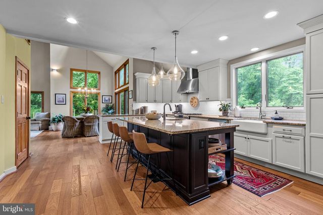 47 STONEY BANK RD, Glen Mills, PA 19342