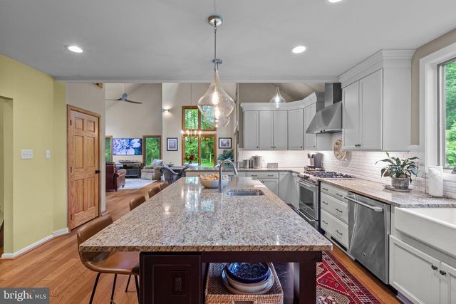47 STONEY BANK RD, Glen Mills, PA 19342
