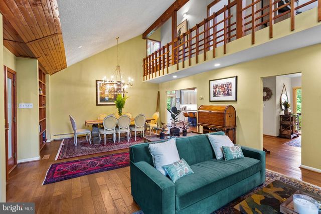 47 STONEY BANK RD, Glen Mills, PA 19342