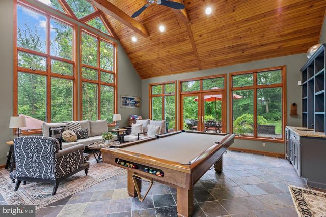47 STONEY BANK RD, Glen Mills, PA 19342