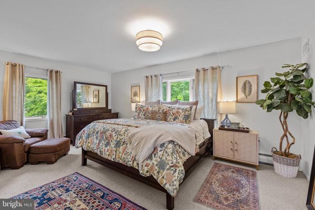 47 STONEY BANK RD, Glen Mills, PA 19342