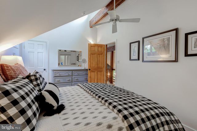 47 STONEY BANK RD, Glen Mills, PA 19342