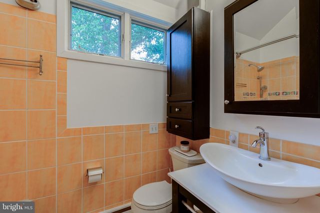 47 STONEY BANK RD, Glen Mills, PA 19342