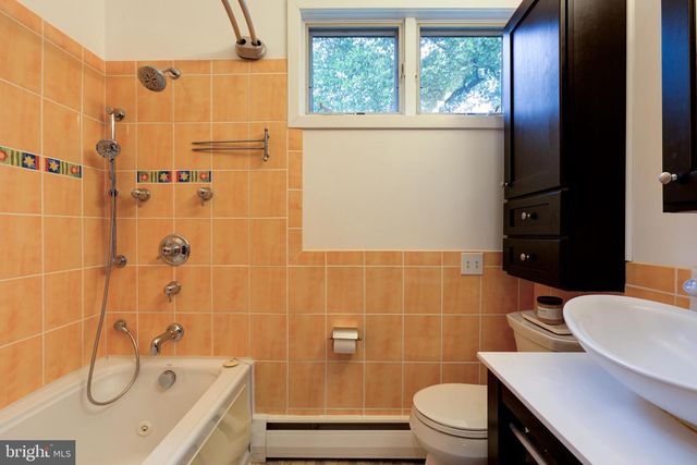 47 STONEY BANK RD, Glen Mills, PA 19342