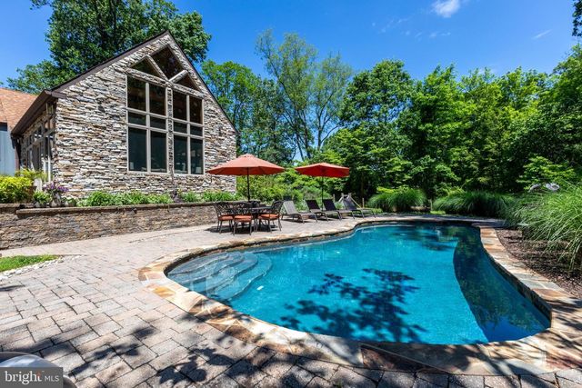47 STONEY BANK RD, Glen Mills, PA 19342