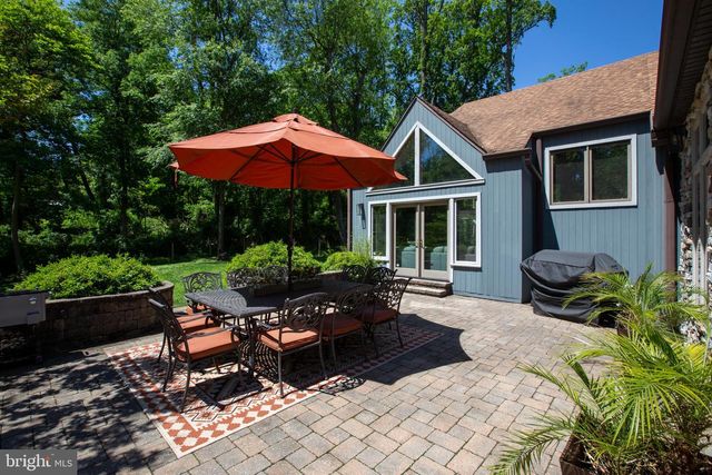 47 STONEY BANK RD, Glen Mills, PA 19342