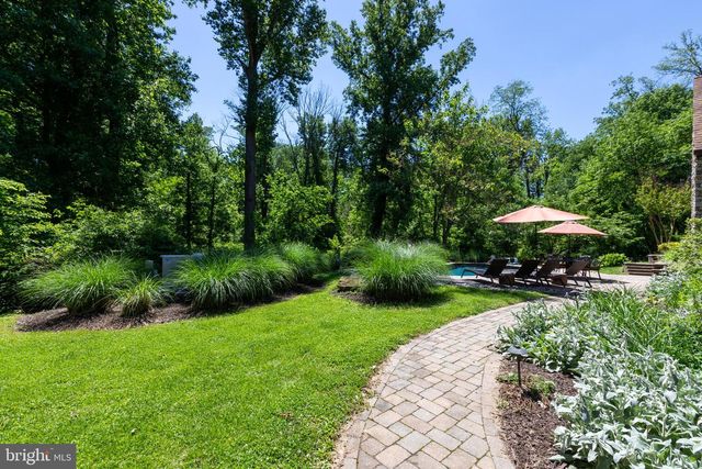 47 STONEY BANK RD, Glen Mills, PA 19342