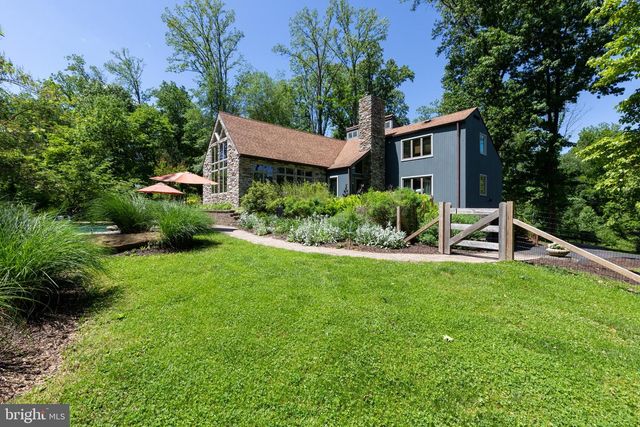 47 STONEY BANK RD, Glen Mills, PA 19342